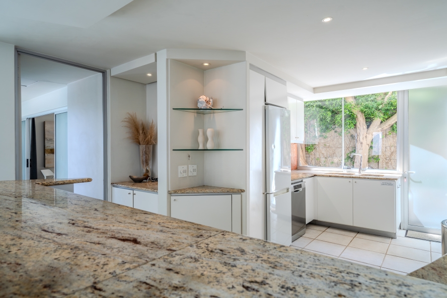 8 Bedroom Property for Sale in Camps Bay Western Cape